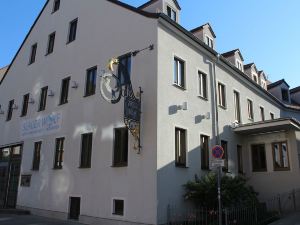 Hotel Blauer Wolf