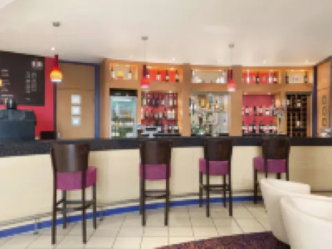 Ramada by Wyndham London North M1 Hotels in Edgware