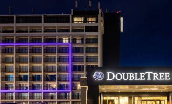 DoubleTree by Hilton Calgary North