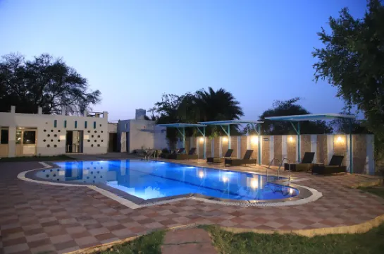 Kadamb Kunj Resort - Bharatpur Hotels in Bharatpur