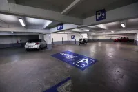 Kyriad Dijon - Gare - parking