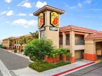 Super 8 by Wyndham Indio Ξενοδοχεία στην πόλη Indio