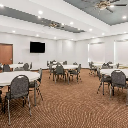 La Quinta Inn & Suites by Wyndham Guthrie