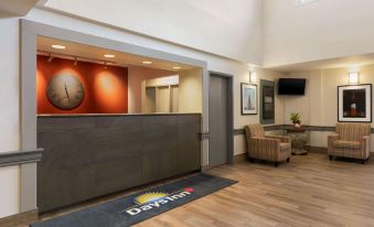 Days Inn by Wyndham Ottawa Airport - Hizvo
