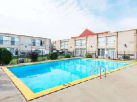 Super 8 by Wyndham Cambridge/Kitchener/Waterloo Area ケンブリッジのホテル