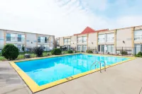Super 8 by Wyndham Cambridge/Kitchener/Waterloo Area Hotels in Cambridge