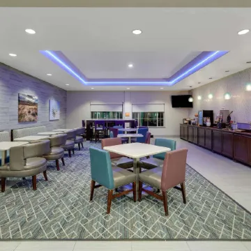 La Quinta Inn & Suites by Wyndham Big Spring