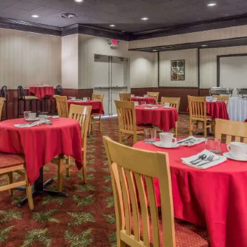 Ramada by Wyndham Triangle/Quantico