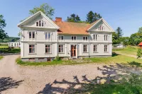 Piece of Hjo Vandrarhem Hotels near Hem & Hobby