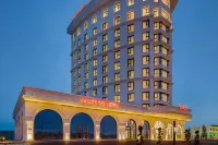 溫德姆華美達-卡拉皮納爾 住宿飯店