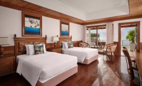 1. 선 아일랜드 리..