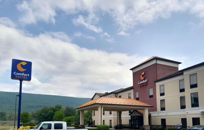 Comfort Suites