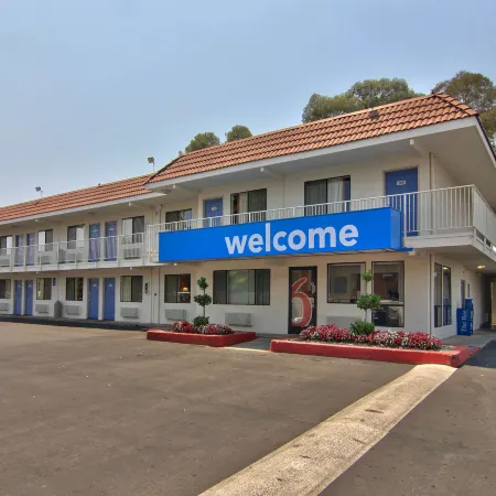 Motel 6 West Sacramento, CA