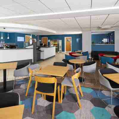 Holiday Inn Express LICHFIELD by IHG Fitness & Recreational Facilities