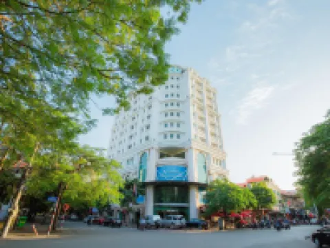 海防塔-公寓和酒店 鄰近Chợ Con的酒店