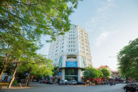 Hai Phong Tower - Apartment & Hotel Отели рядом с Аэропорт Катби