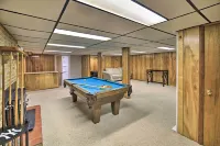 Bluefield Retreat w/ Pool Table: Near Parks! - 3-Star