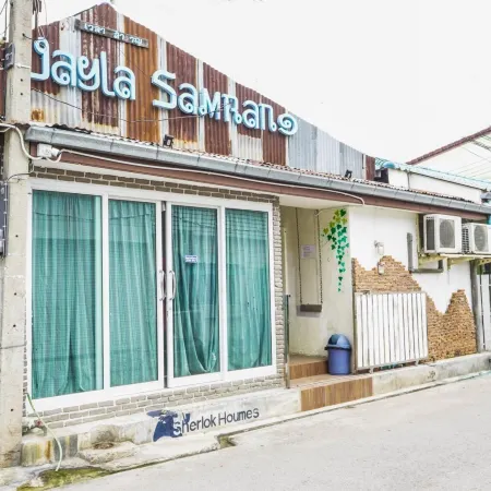 RoomQuest Amphawa VaylaSamran