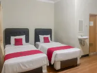 RedDoorz Syariah at Bumi Eyang Enin Homestay Tasikmalaya Hotels in Sukaratu