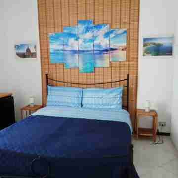 Two Rooms 30 Meters from the Sea Near Etna and Taormina and Catania Rooms