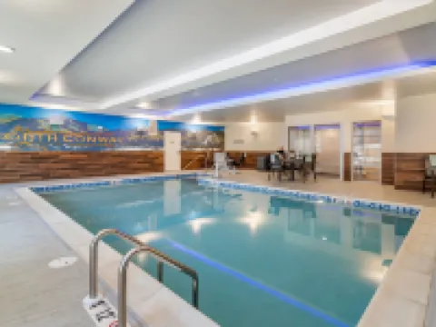 Fairfield Inn & Suites North Conway Hotels in Conway