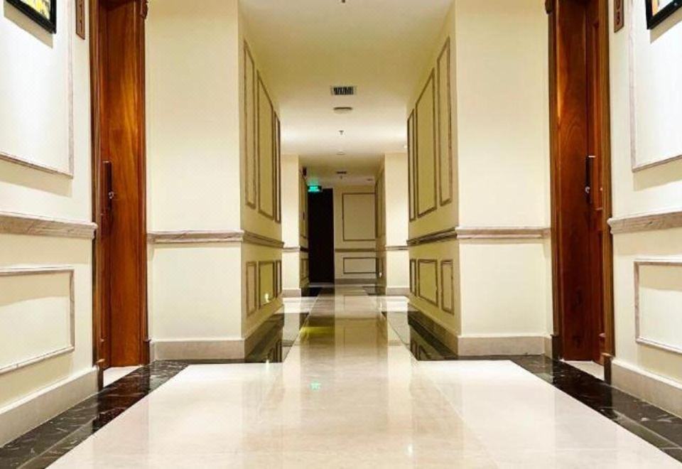 1. 마이 비 호텔 ..