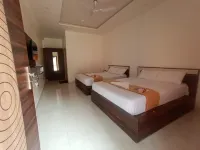 Kurinji Inn Hotels near Mullayanagiri Peak