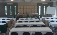 Karang Sari Hotel Cikidang 호텔