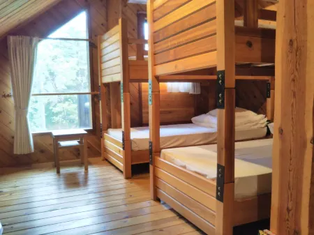 Family Cottage Notoie Отели рядом со станцией JR Chiji station