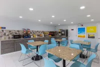 Days Inn by Wyndham Knoxville North - Frühstück