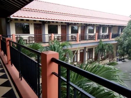 Nirwana Hotel Bojonegoro