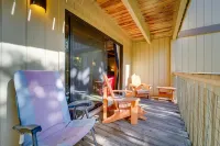 1 Mi to Lake Tahoe Condo with Deck in Kings Beach!