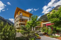 Hotel Vier Jahreszeiten Hotels in der Nähe von Skischule Club Alpin Pitztal