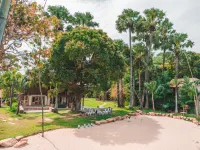 Devi Kampot Resort Hotels in Kampong Kraeng