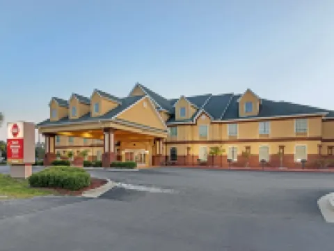 Best Western Plus Bradbury Inn Suites Hotels in Waycross