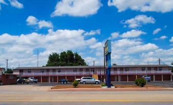 American Inn & Suites Childress