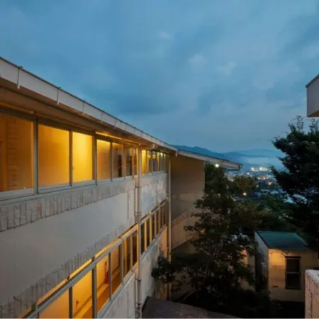 Yufuin Besso Shikisai Hotel