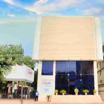 Hotel Clarks Collection Bhavnagar Hotel Exterior