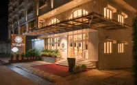 White Lotus Hotel Hotel dekat Anyer Beach