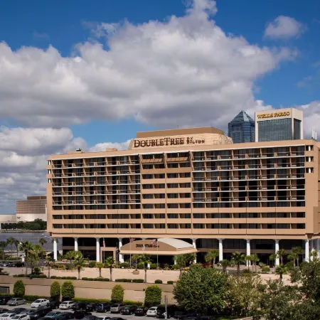DoubleTree by Hilton Jacksonville Riverfront