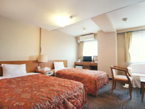 ビジネスホテルマーキュリー (ロイヤルイングループ) 天神窪公園周辺のホテル