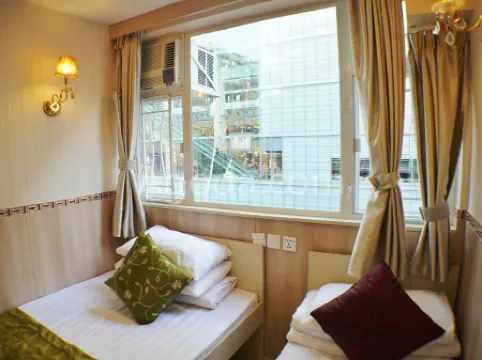 เมย์ แฟร์ เกสต์เฮาส์