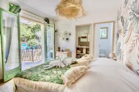 La Villa Tosca Hotels in Claviers