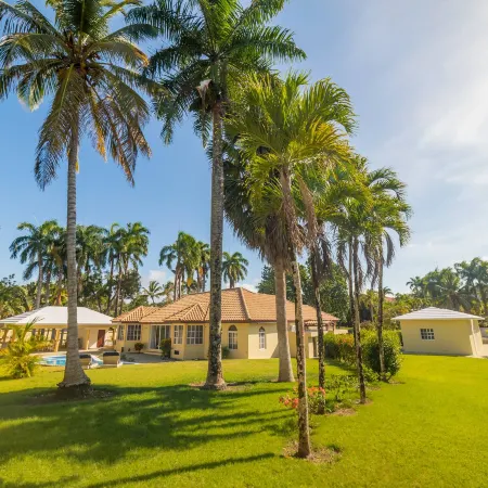 Casati Pearl House, Big House with Private Pool!