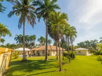 Casati Pearl House, Big House with Private Pool!