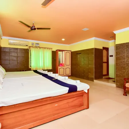 Sri Palani Andavar Lodge
