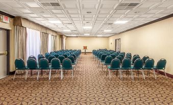 Comfort Suites at WestGate Mall