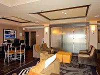 Holiday Inn Express & Suites Newton Hotels in Newton