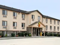Super 8 by Wyndham Russellville