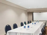 Travelodge Suites by Wyndham Saint John โรงแรมในเซนต์จอห์น